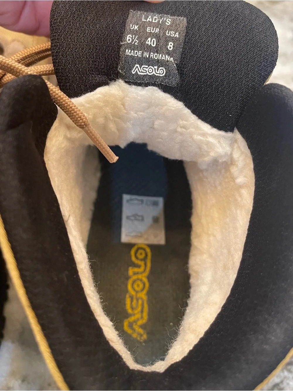 Asolo Women’s Tan and Brown Hiking Boots Stratus GTX Gore Tex Fleece Lined